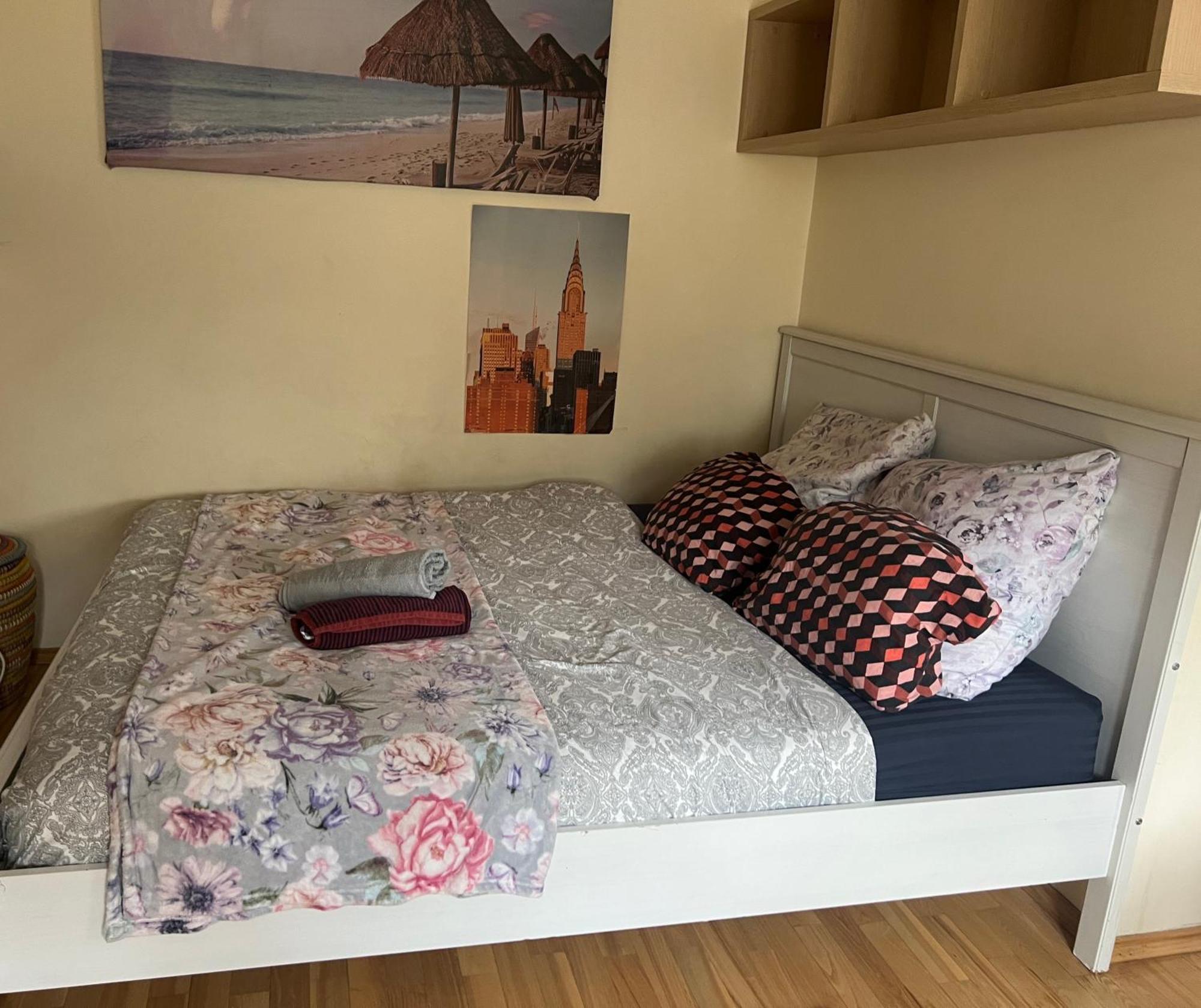 Entire Studio Flat Apartment Варшава Екстериор снимка